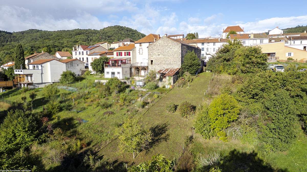 photo1